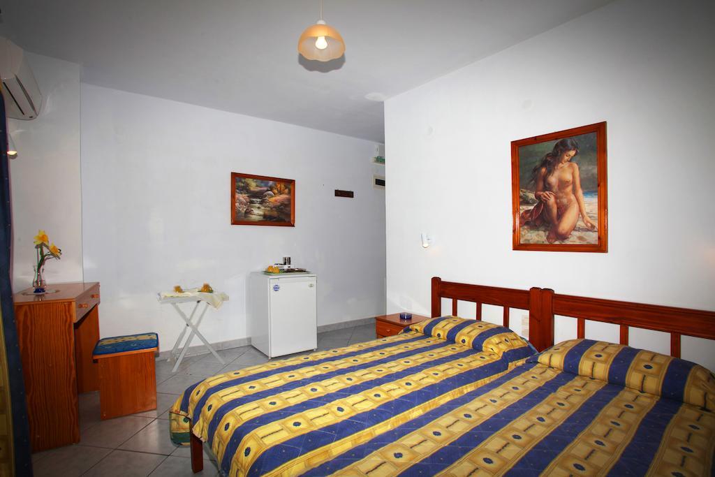 Alexandros Rooms & Studios Skopelos Oda fotoğraf