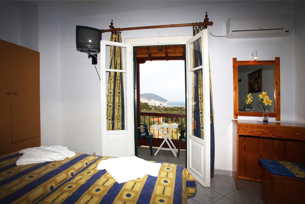 Alexandros Rooms & Studios Skopelos Oda fotoğraf