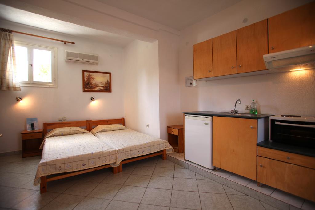 Alexandros Rooms & Studios Skopelos Oda fotoğraf
