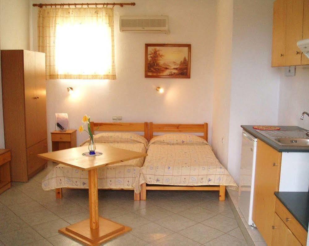 Alexandros Rooms & Studios Skopelos Dış mekan fotoğraf